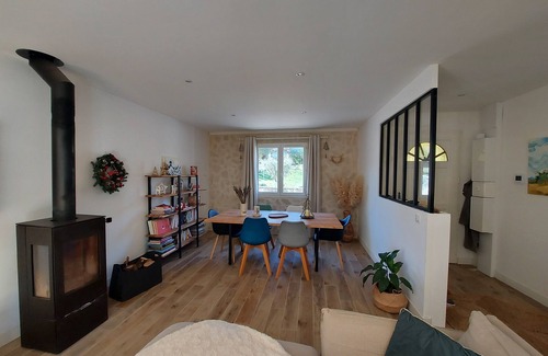 Le Puy-Sainte-Reparade Villa | Villa for family vacations with swimming pool