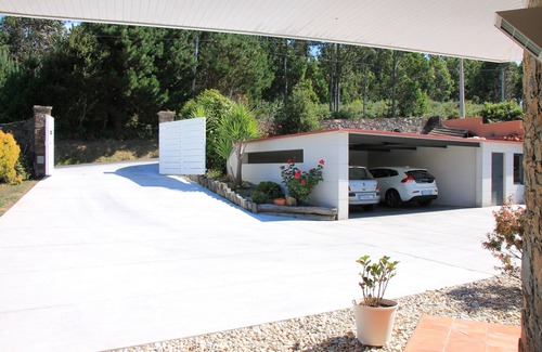 Vilarrube Villa | Villa for rent 200 meters from the surf beach