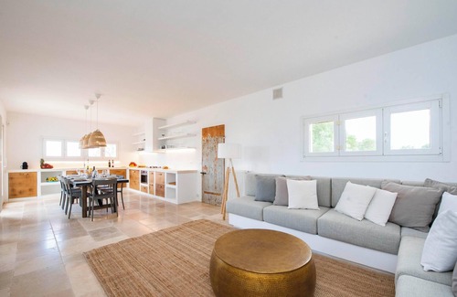 Carovigno Villa | Villa "Fora" near the Sea with Pool, Wi-Fi, Garden & Terrace