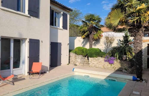 Saint-Georges-de-Didonne Villa | VILLA 3 STARS 10 PEOPLE SWIMMING POOL SHOPS 1.2 km BEACHES
