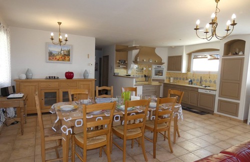 Saint-Paul-Trois-Chateaux Villa | Villa with private pool, views of the Ventoux