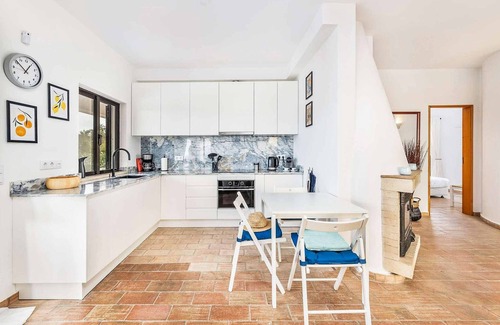 Gorjoes Villa | Villa Franco - Two Bedroom Villa, Sleeps 4