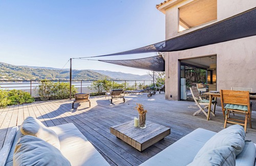 Corse-du-Sud Villa | Villa front of the sea, 3 bedroom, sea view