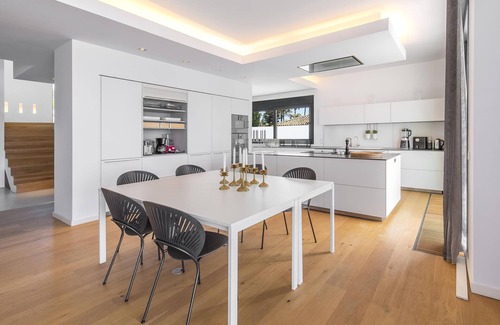 Urbanizacion Costabella Villa | Villa Frontline Beach Costabella - Marbella