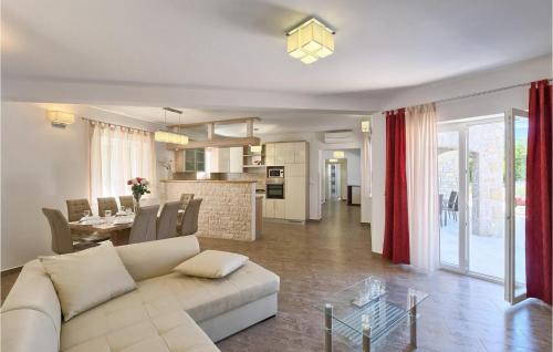 Bazgalji House | Villa Funcici