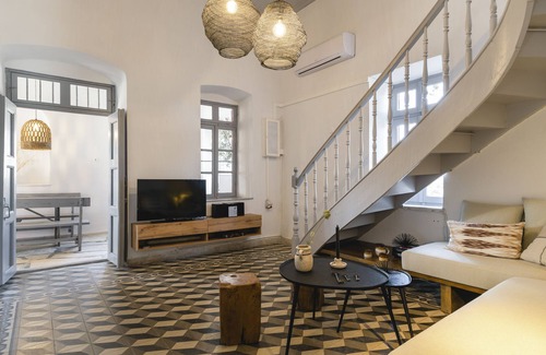 Syros Villa | Villa Gaia Syros | 1800's Stone Building