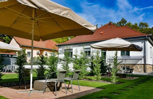 Eger Apartment | Villa Garden