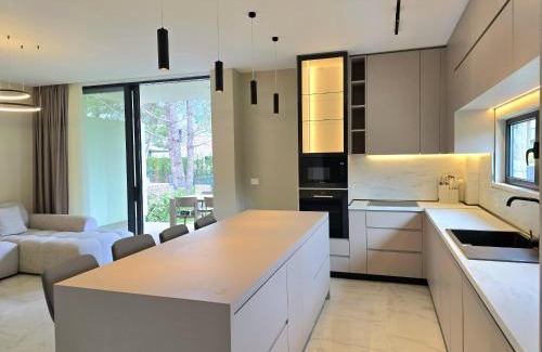 Ishem Villa | Villa Gardenia 2