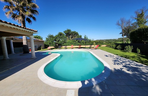 Vallerargues Villa | Villa Gardoise Avec Piscine Privée et Chauffee