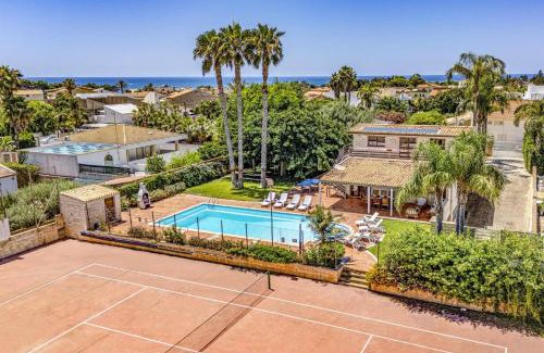 Caucana-finaiti-casuzze-finaiti Nord Villa | Villa Garofani by Villa Plus