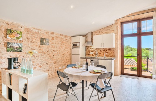 Llucmajor Villa | Villa 'Garraseca' with Mountain Views, Wi-Fi and Air Conditioning
