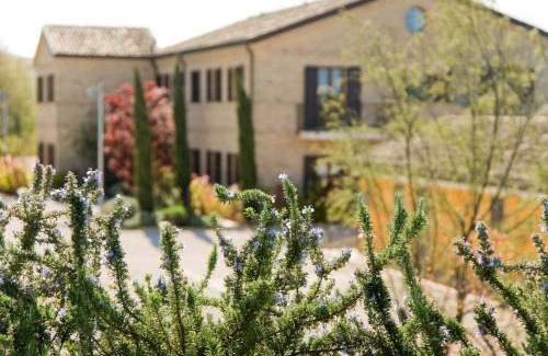 Camerano House | Villa Gens Camuria