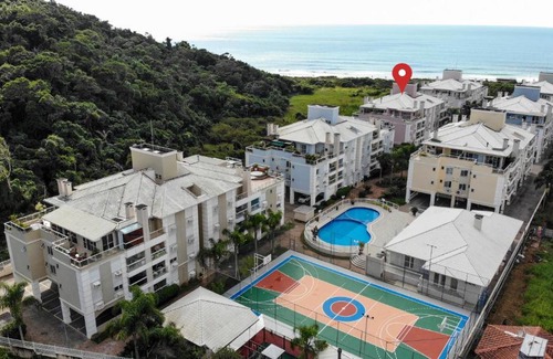 Ingleses do Rio Vermelho Apartment | Villa Giardino - Condomínio de Frente para o Mar - Piscina, Quadra Esportiva, Churrasqueira - 5 Pessoas