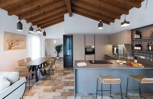 Buseto Palizzolo Villa | Villa Giuseppina near shops and restaurants