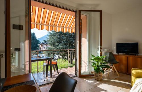 Dervio Apartment | Villa Golden Lake 2 - just few steps from the lake