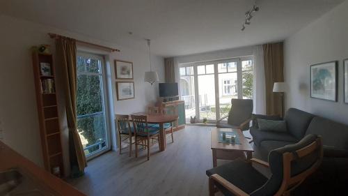 Gohren Apartment | Villa Granitz - Ferienwohnung Rechtern