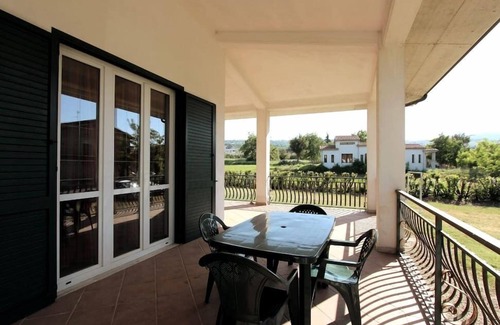 Pietradefusi House | Villa Green a Venticano: Soggiorno sereno nel cuore del Taurasi