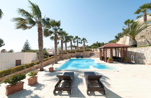 Patu House | Villa Gregory