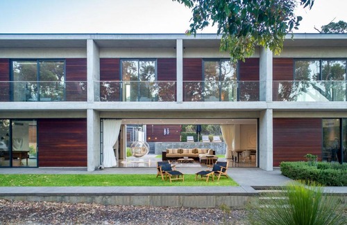 Quindalup House | Villa Gris I Private Properties