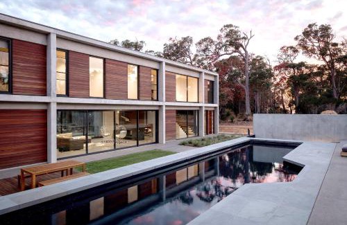 Quindalup House | Villa Gris I Private Properties