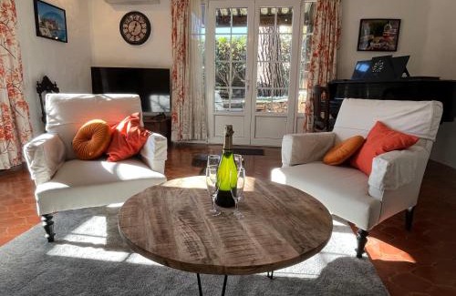 Antibes Villa | Villa Harmonie - unique provençal charm