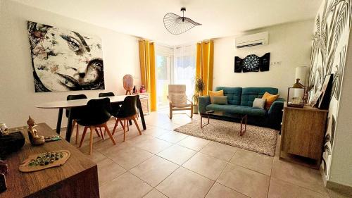Saint-Just House | Villa Harmony Climatisation Piscine semi enterrée Wifi Camargue