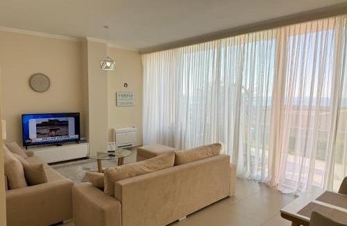 Jala Apartment | Villa Harmony Green Coast, Palase