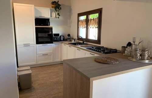 Quartu Sant'Elena Villa | Villa 'Harmony' with Private Terrace, Wi-Fi and Air Conditioning
