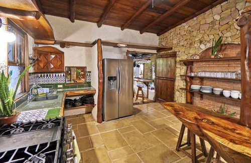 Mal Pais House | Villa Havana~ Lux Rustic Charm~ 1Min walk to Beach