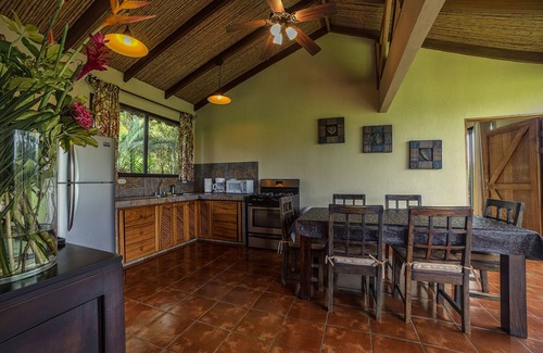 El Tanque Villa | Villa Heliconia, La Finca CR, Horse Ranch outside La Fortuna