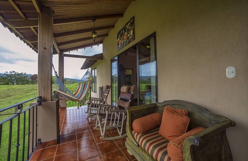 El Tanque Villa | Villa Heliconia, La Finca CR, Horse Ranch outside La Fortuna