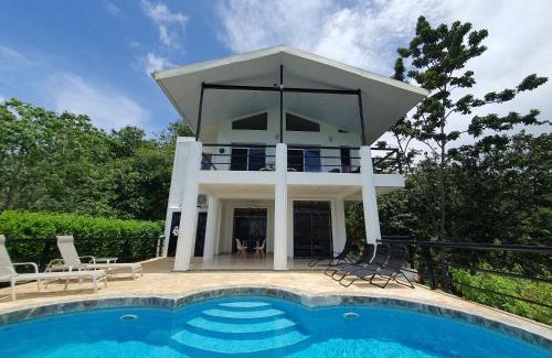 Playa Hermosa Apartment | Villa Hermosa Claudia - nature and relaxation