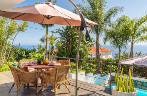 Estreito da Calheta Villa | Villa Hibiscus by An Island Apart