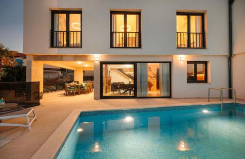 Vrbnik Villa | Villa Hillside