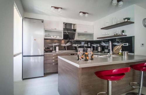 Risika House | Villa Holiday Home Tos