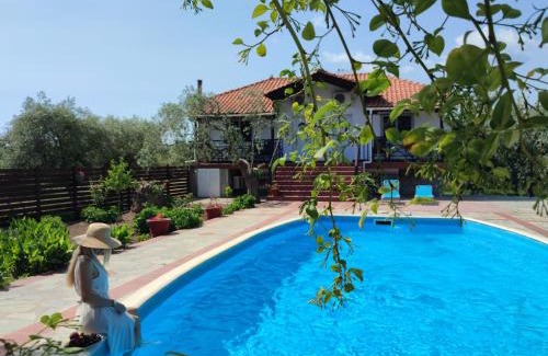 Potos Apartment | VILLA IATROU