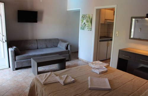 Potos House | Villa Iatrou