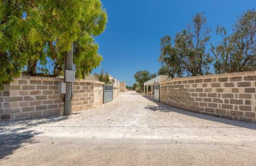 San Pietro in Bevagna Villa | Villa Il Suono del Mare by BarbarHouse