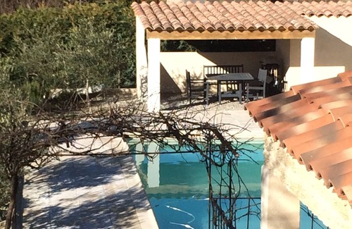 Vauvenargues Villa | Villa In a Charming Provençal Village - Home To Château Picasso