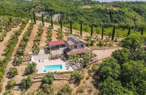 San Venanzo House | Villa in a very quiet area with garden, pool and panoramic terrace with hot tub!