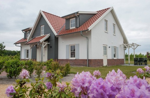 Arcen Villa | Villa in Arcen with Thermal Baths Access