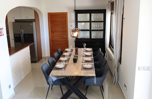 Calonge Villa | Villa in beautiful location with sea views, heated pool, high-speed WIFI