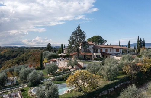 Poggiarello Villa | Villa in Colle Di Val D’elsa with 7 bedrooms sleeps 14
