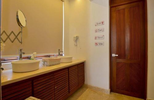 Punta Cana Villa | Villa in Cap Cana 4BR Green Village