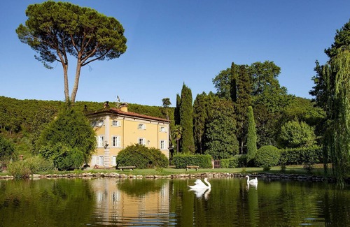 Vorno Villa | Villa in Capannori with 7 bedrooms sleeps 14
