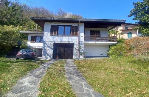 Ghiffa House | Villa in Ghiffa with Lake Maggiore Views