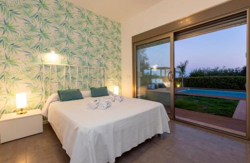 Santa Eulalia del Rio Villa | Villa in Ibiza Town sleeps 10 to 12 guests