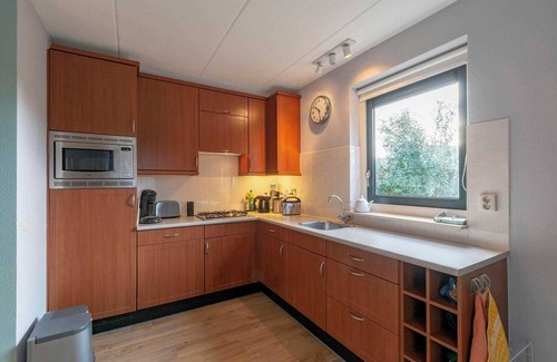 Julianadorp aan zee Villa | Villa in Julianadorp near the Beach