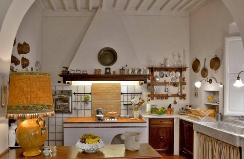 Lari Villa | Villa in Lari with Panoramic Terrace & Pool