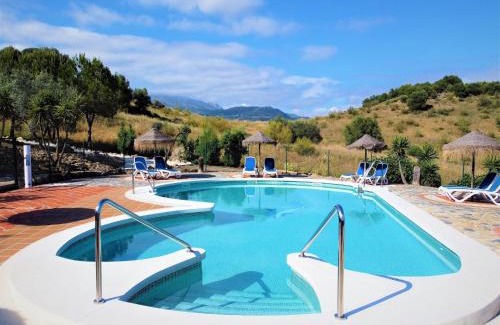 Vinuela House | Villa in Málaga near Mediterranean Coast, cleaning included